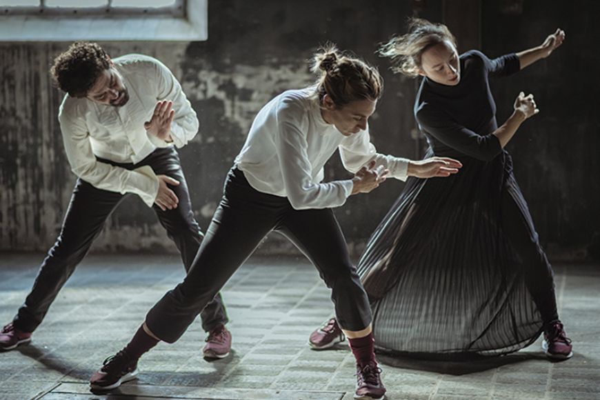 CIRCULA! Tren de creació i formació en dansa CIRCULA! Tren de creació i formació en dansa