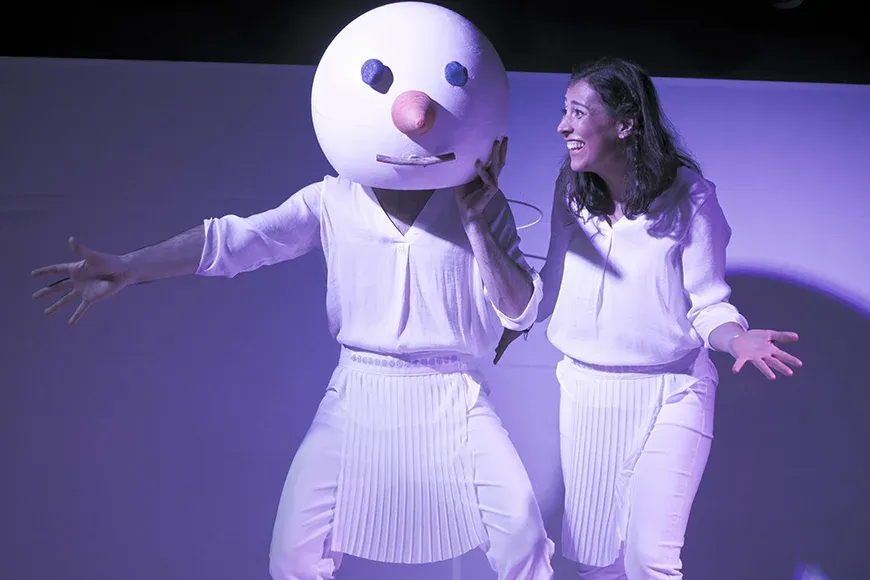 Baby Esferic_Aboon Teatre | © Josep Tobella Baby Esferic_Aboon Teatre | © Josep Tobella
