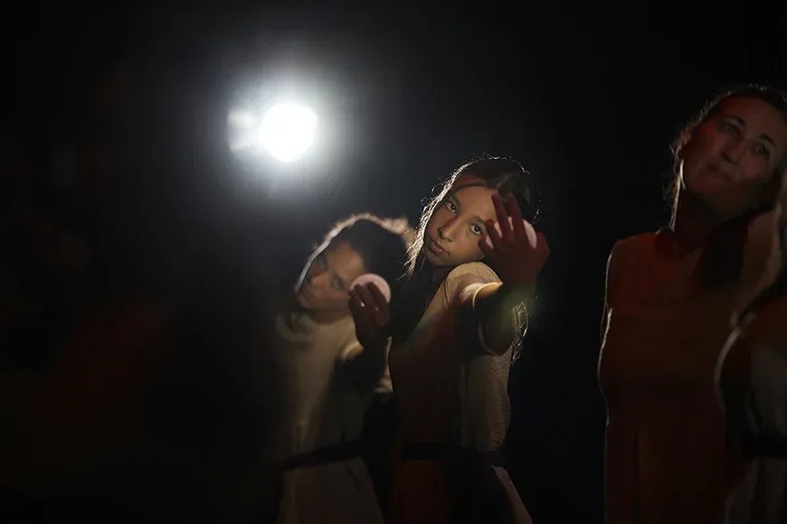 Cos Caníbal_Sisme Creatiu_web | © Anna Biendicho Cos Caníbal_Sisme Creatiu_web | © Anna Biendicho