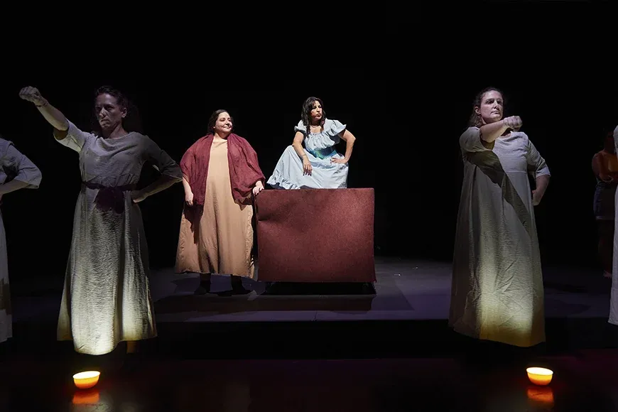 Cos Caníbal_Sisme Creatiu | © Anna Biendicho Cos Caníbal_Sisme Creatiu | © Anna Biendicho