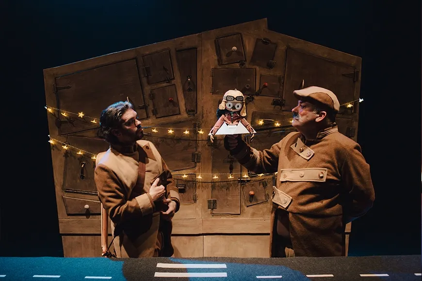 Sòmion. La ciutat dels oficis impossibles_El que ma queda de teatre Sòmion. La ciutat dels oficis impossibles_El que ma queda de teatre